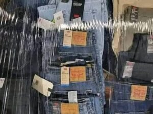 Buy Levi’s Jeans Pallet – 300 Authentic Denim Pieces for UK Resale