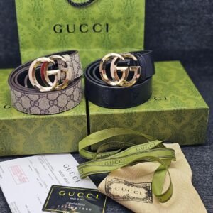 Belt with Interlocking G buckle